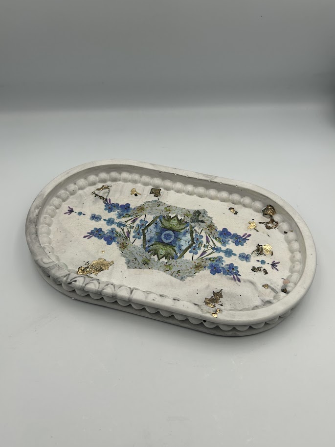 Χειροποίητη Διακοσμητική Πιατέλα "Blue Garden" από Jesmonite - Image 3